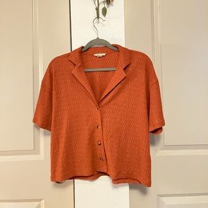Madewell crinkle knit button front top